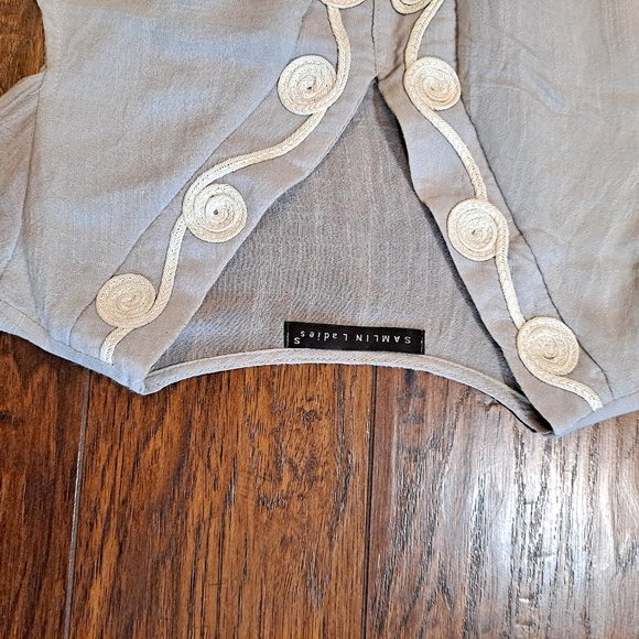 Samlin Ladies Beige Dress with White Flowers with lining - Size Small - Picture 5 of 5